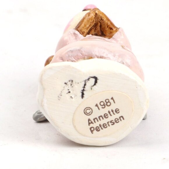 WEE FOREST FOLK M-089 Poorest Angel Annette Petersen Signed 1981-1986 RETIRED - Picture 3 of 3